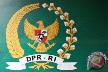Komisi V Sesalkan Lokomotif KA Jalan Sendiri
