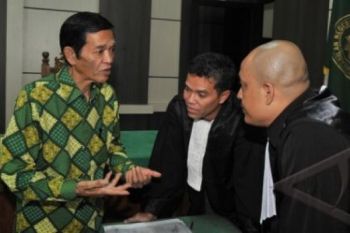 VONIS MANTAN WALI KOTA