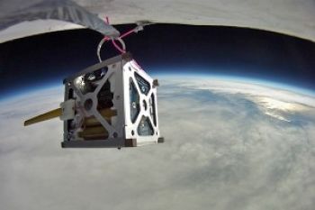  Telepon Pintar Kini Dikembangkan Jadi Satelit