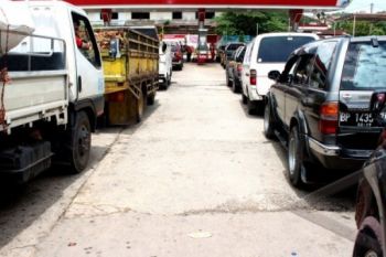 Pasokan Terus Berkurang, SPBU Batasi Pembelian Solar