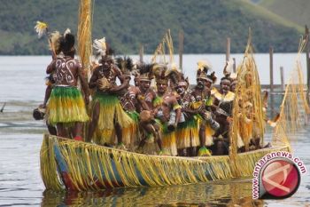 Pasang Danau Sentani Tidak Menghalangi FDS 2013