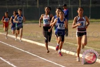 Atlet putri Jateng raih emas 5000 meter