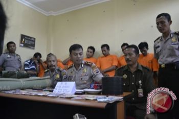 Polres Kulon Progo tangkap 11 pelaku judi 