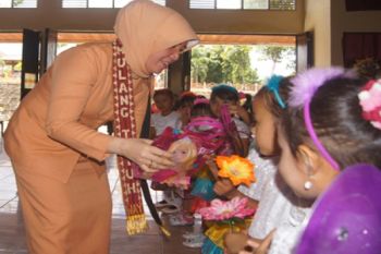 Bingkisan Untuk Anak