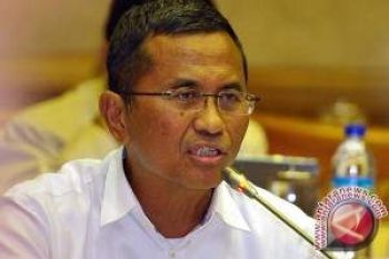 Adhi Karya Kaji Landasan Pesawat Di Tepi Laut Jakarta