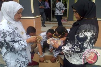 Karena Cubitan, Guru Diminta Uang Damai Rp24 Juta