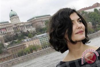 Audrey Tatou tuan rumah pembukaan festival film Cannes