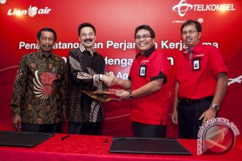 Telkomsel-Lion Air kembangkan layanan komunikasi di udara 