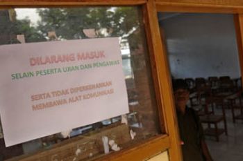 PENUNDAAN UJIAN NASIONAL