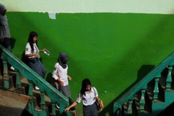 PENUNDAAN UJIAN NASIONAL