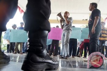 Warga: Tetap Tahan Pelaku Asusila Anak !