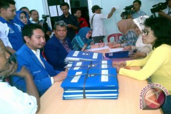 PAN daftarkan 50 caleg ke KPU Palembang 