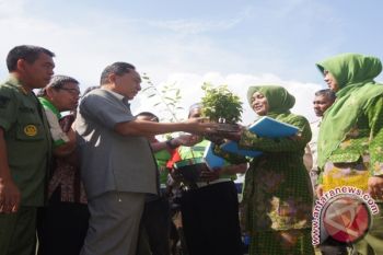 Bupati: SK Hutan Kemasyarakatan Kado Untuk Waykanan 