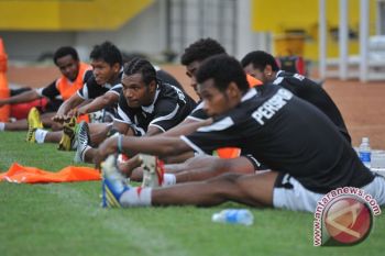 Persipura bertekad hentikan "jago kandang" Sriwijaya FC 