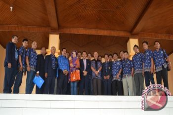Albasyah Agung Pimpin PWI Tubabar