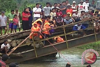 Pencarian Dua Warga Lampung Barat Hanyut Berlanjut