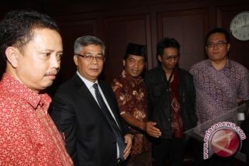 Penangkapan Akil Mochtar cerminan masih kokohnya hukum