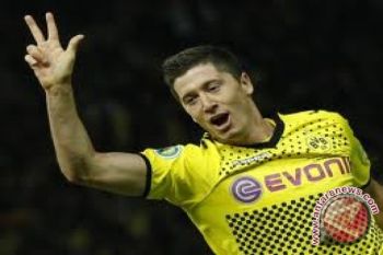  Lewandowski pencetak gol terbanyak Bundesliga