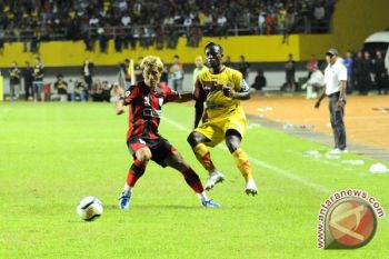 Persipura permalukan Sriwijaya FC 2-0 