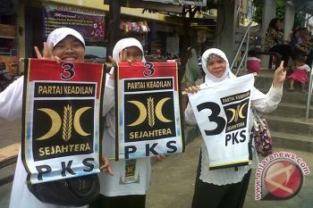 Kader PKS Gelar Aksi "Freeze Mob" 