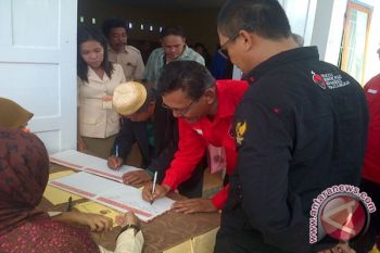 PDIP Sultra Resmi Daftarkan Calegnya Di KPU