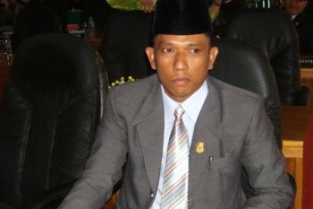 Wakil Ketua DPRD Solok Pertanyakan Perawatan Drainase