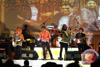 Java Jive berencana luncurkan album September 2013