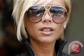 Victoria Becham "jungkir-balik" buka toko mode