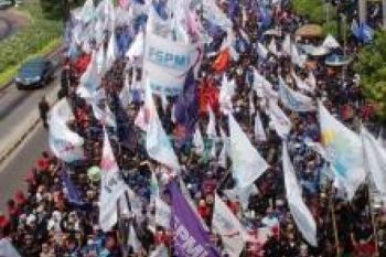 7 Ribu Buruh di Medan Peringati &amp;quot;May Day&amp;quot;