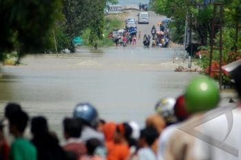 JALUR KEMBALI DIALIHKAN