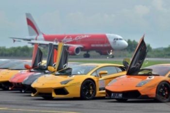 MOBIL LAMBORGHINI
