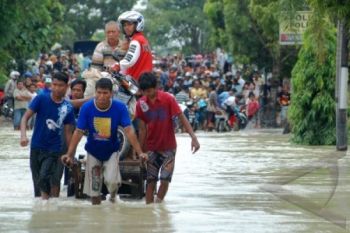 JASA PENYEBERANGAN BANJIR