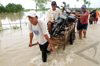 Evakuasi Korban Banjir di Demak masih Berlangsung