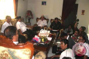 Edi-Sah Bantah Calon Bayaran