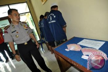 SINDIKAT UANG PALSU