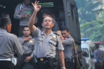 Petugas masih Jaga di lokasi Penggerebekan