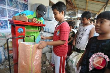  Bupati gagas lomba murid menabung sampah