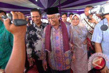  Hilmi Aminuddin jelaskan foto pertemuan Fathanah
