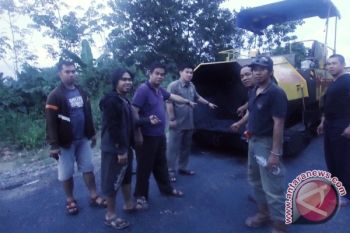 "Cross Check" Realisasi APBD di Kubar: Jalan-Jembatan Butuh Perhatian