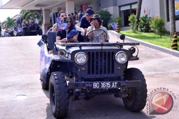 Jip wisata tidak boleh melewati jalan raya