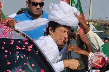  Politisi Pakistan Imran Khan tinggalkan rumah sakit