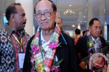 Fidel Ramos berharap terlahir di Indonesia