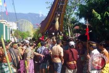 Masyarakat Toraja Palu Peringati Seabad Injil Masuk Tator