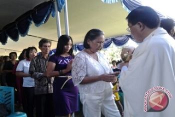 Ekaristi Kudus misa ziarah paroki Kembes