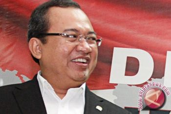Priyo mengaku tertekan 