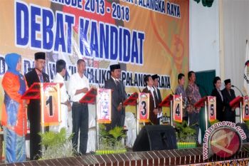 Panelis Puas Jawaban Peserta Debat Kandidat Wali Kota