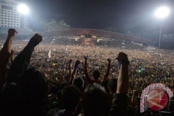 Enam Pemimpin Oposisi Malaysia Diajukan ke Pengadilan
