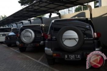 PKS Persilakan KPK Sita Mobil Luthfi