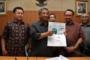 Angka Kelulusan UN SMA Naik