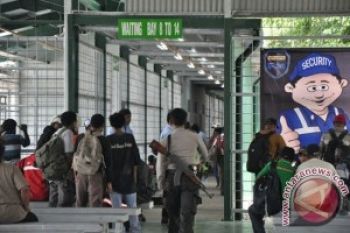 Proses Penyelamatan Terhambat Runtuhan Batu